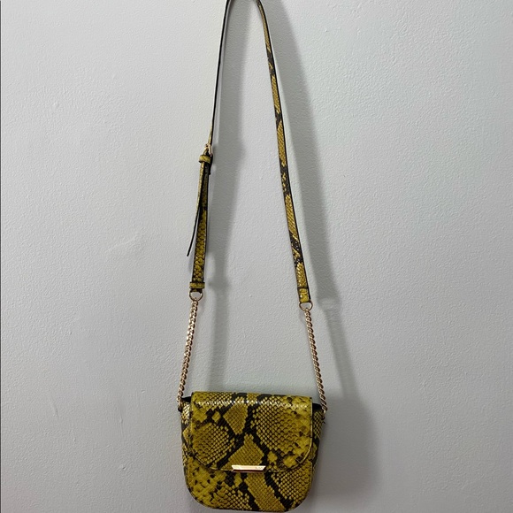 Yellow-green snake purse - Picture 1 of 3